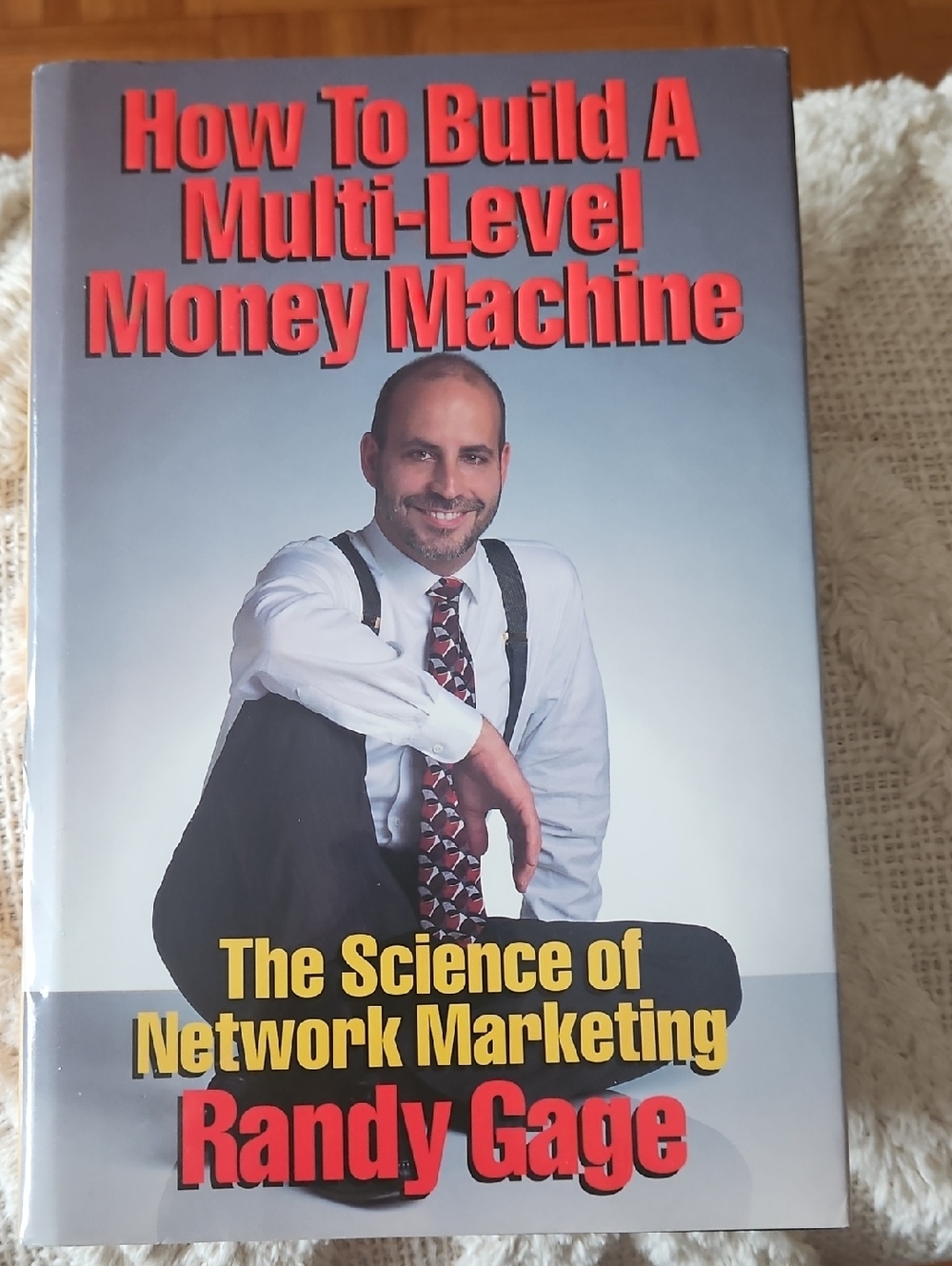 How To Build A Multi-Level Money Machine - Network Marketing (Gray/Red)